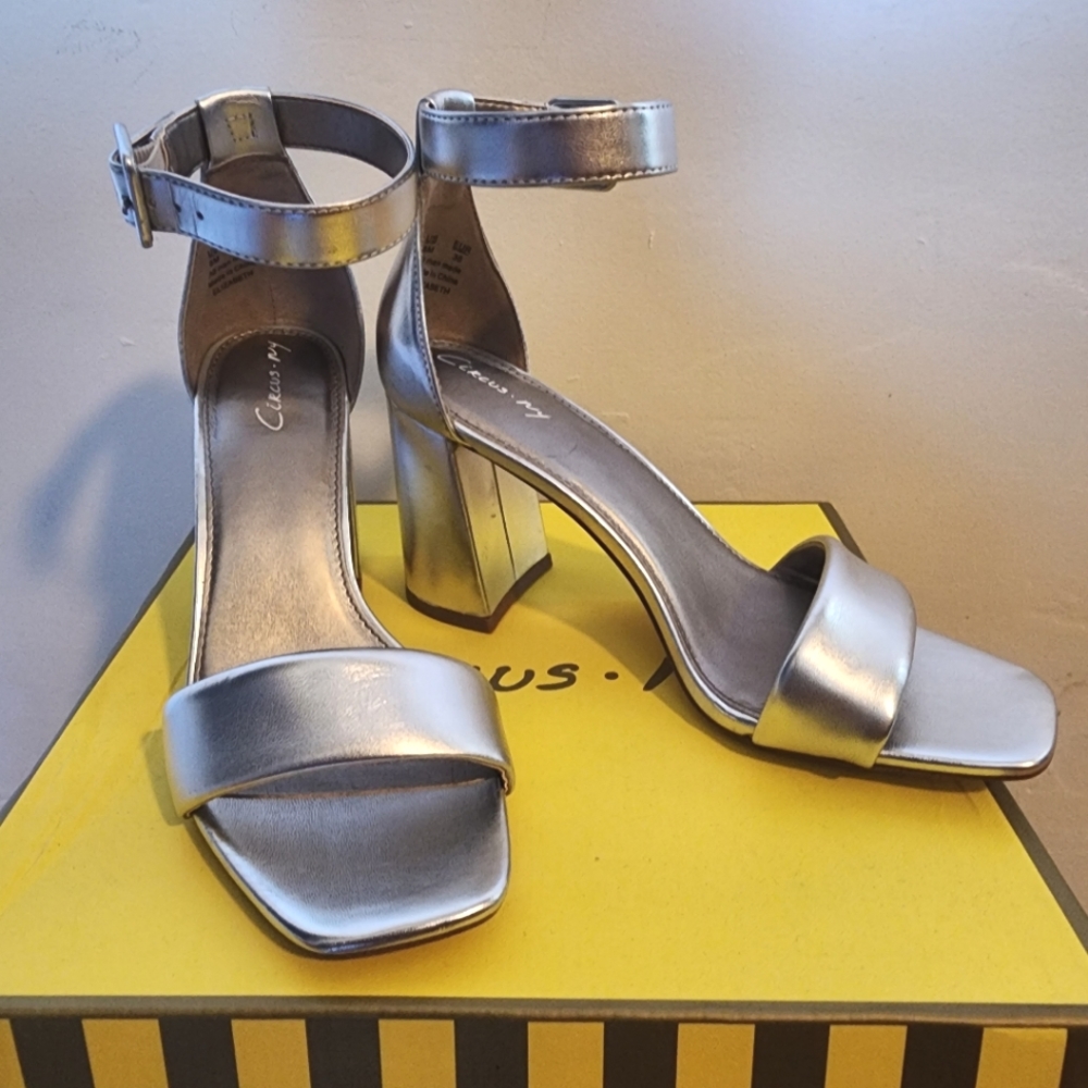 Metallic Silver Block Heel Pumps